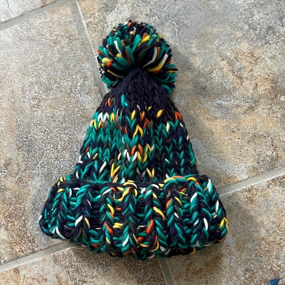 Free People Tide Knit Pom Beanie One Size in Forest Green Combo NWOT